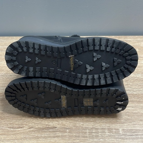 AquaDiva NWT Waterproof Wedge Ankle Boots Black  Winter Faux Fur Trim Leather 37 - Picture 10 of 12